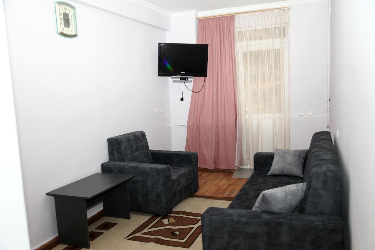 N&R Rest House Cahkadzor Kültér fotó